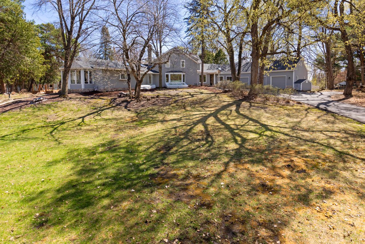 3865 Hillcrest Road