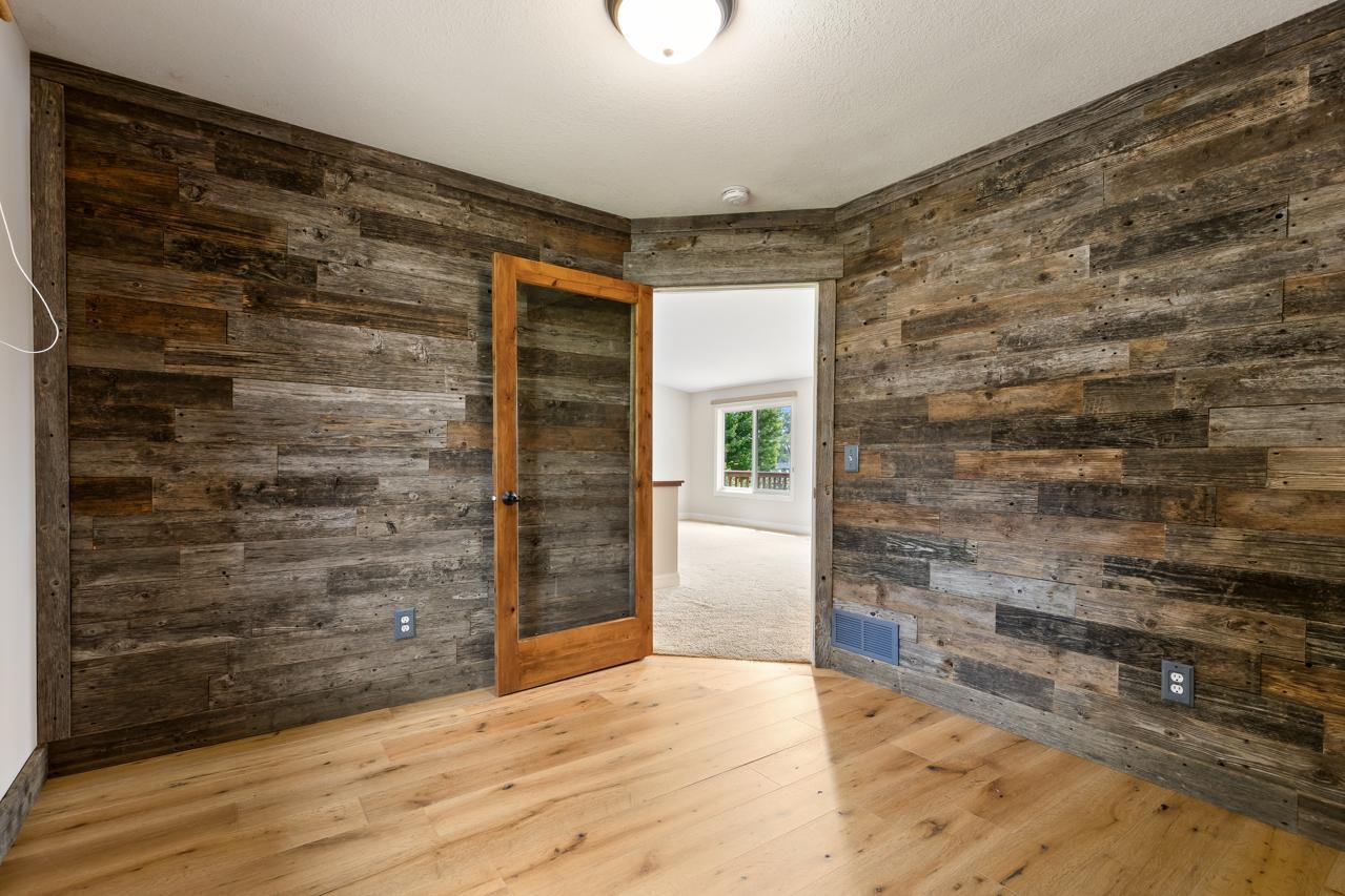 4372 Channel Road