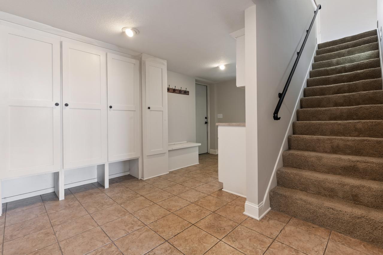 4372 Channel Road