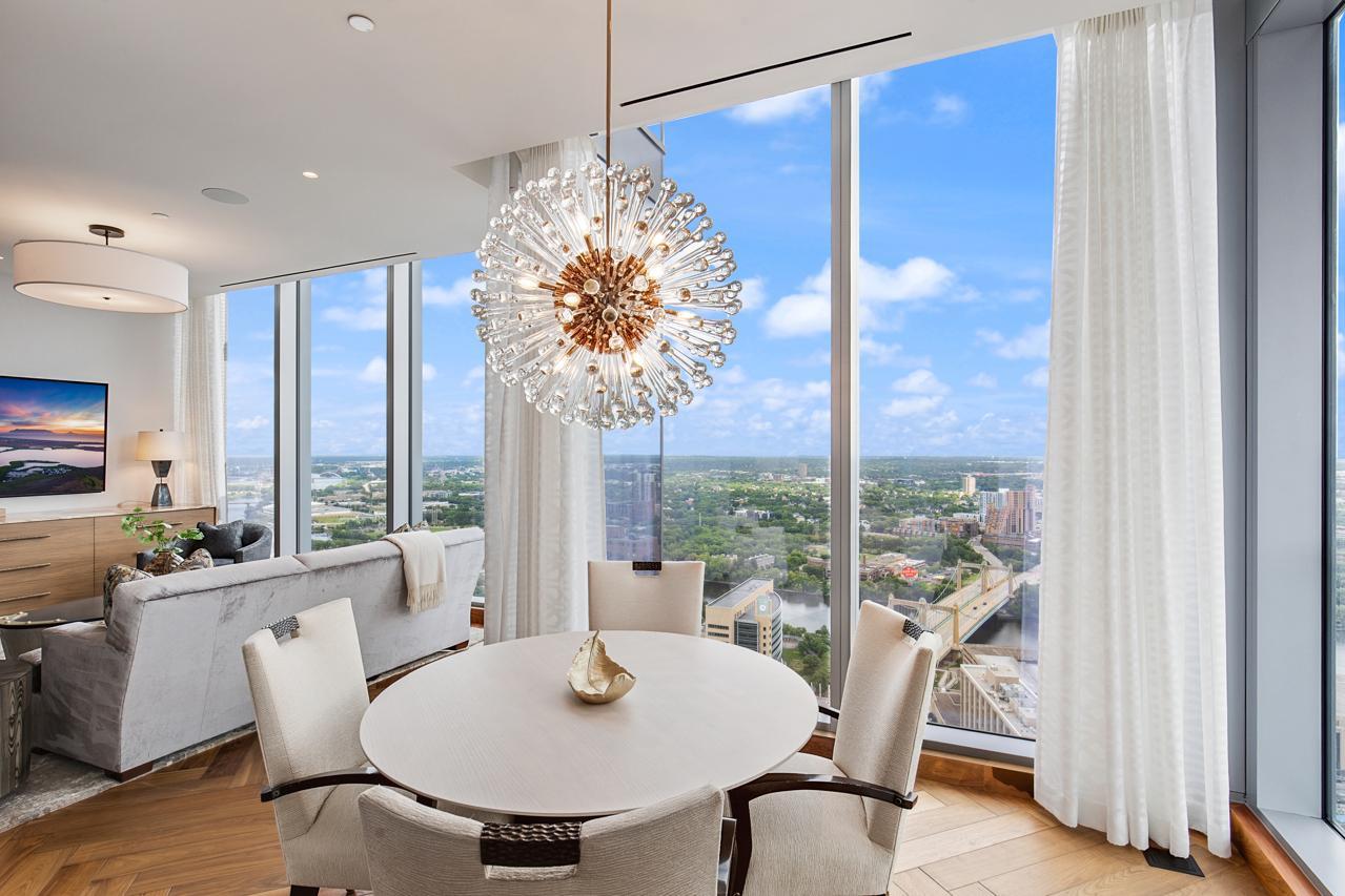 255 Hennepin Avenue Unit: 3402
