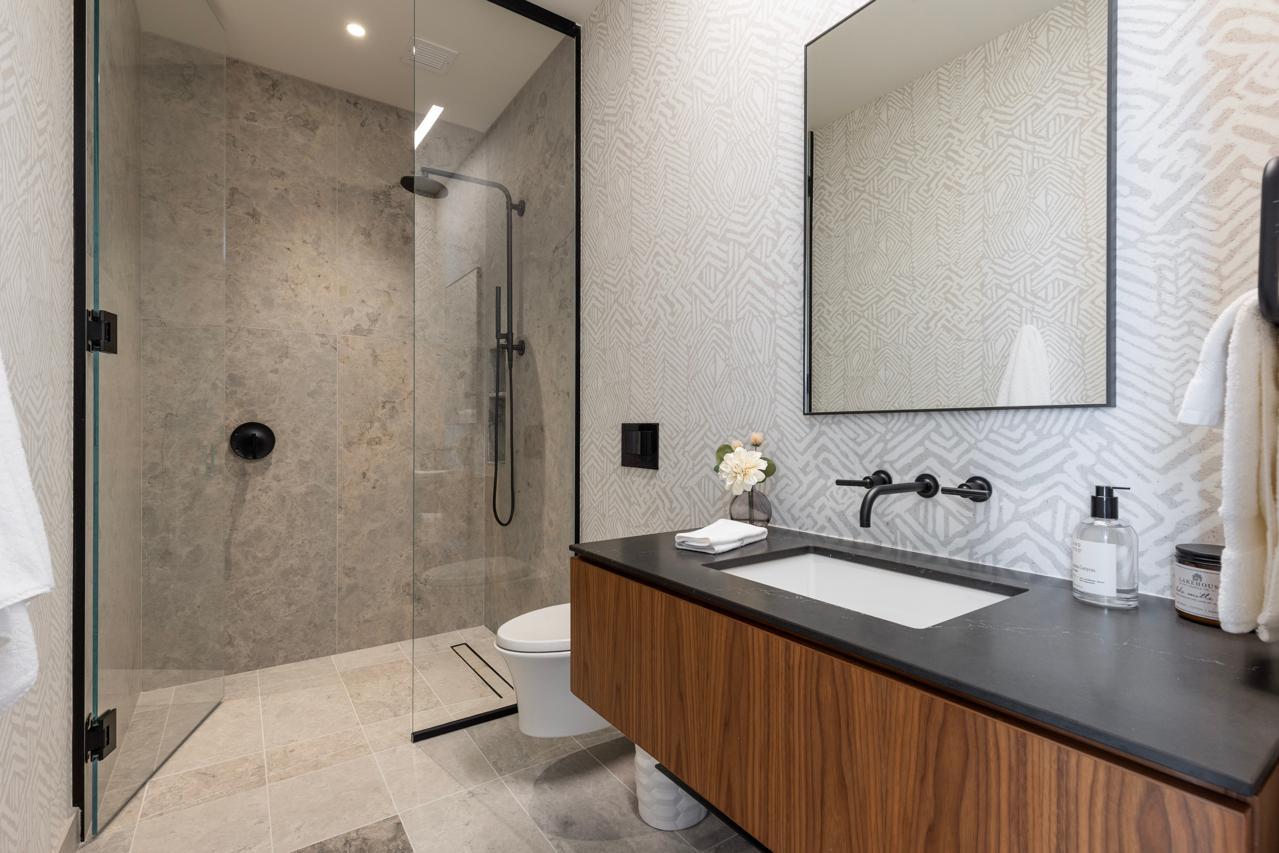 255 Hennepin Avenue Unit: 3402