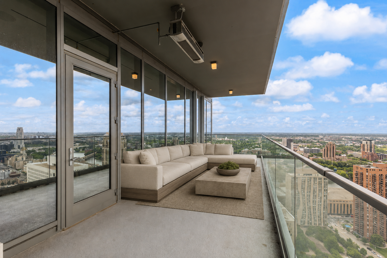255 Hennepin Avenue Unit: 3402