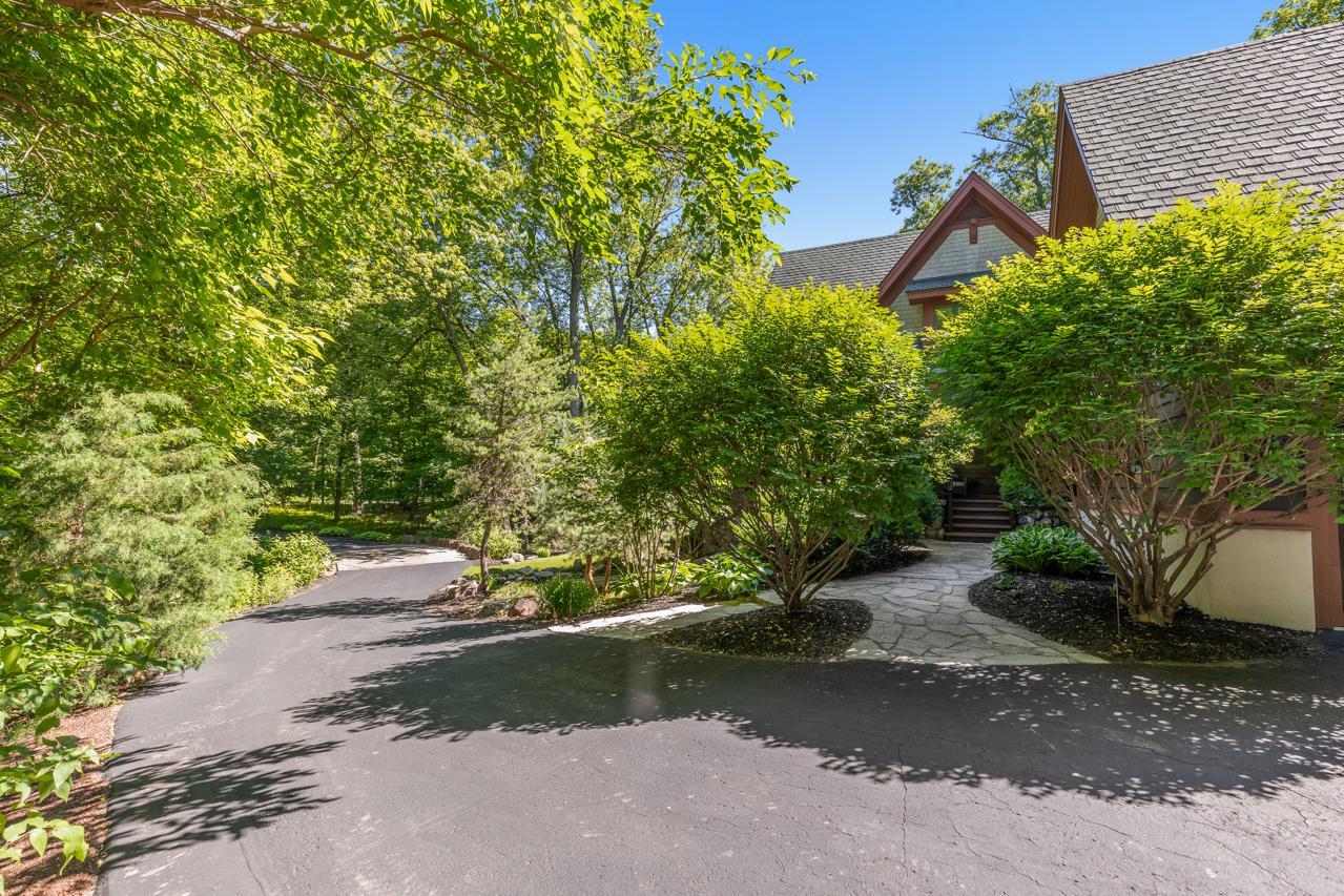 5955 Maple Forest