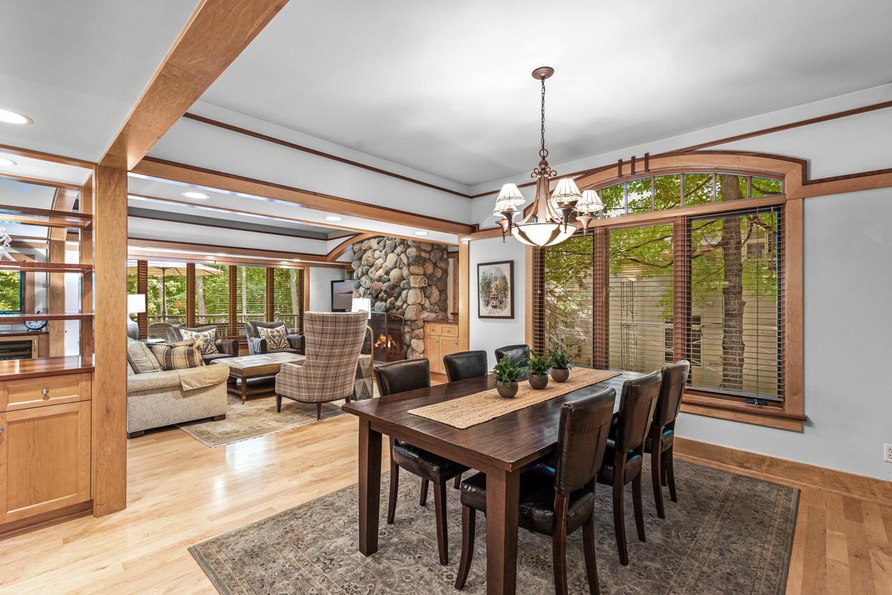 5955 Maple Forest