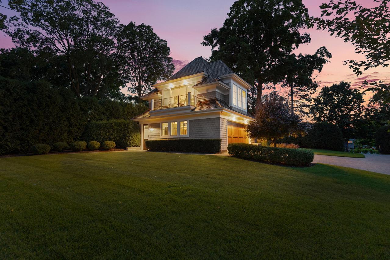 372 Ferndale Road S