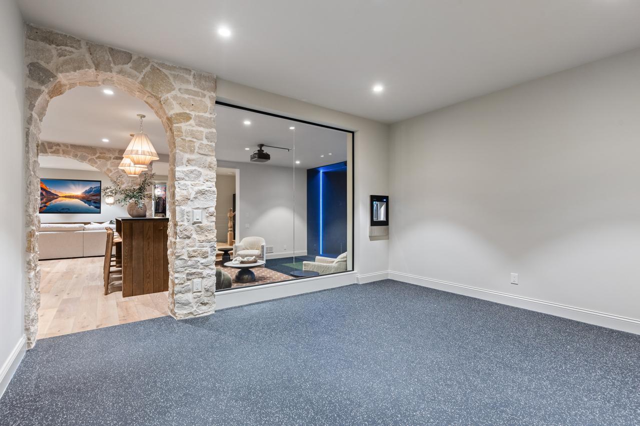 2295 Tamarack Drive
