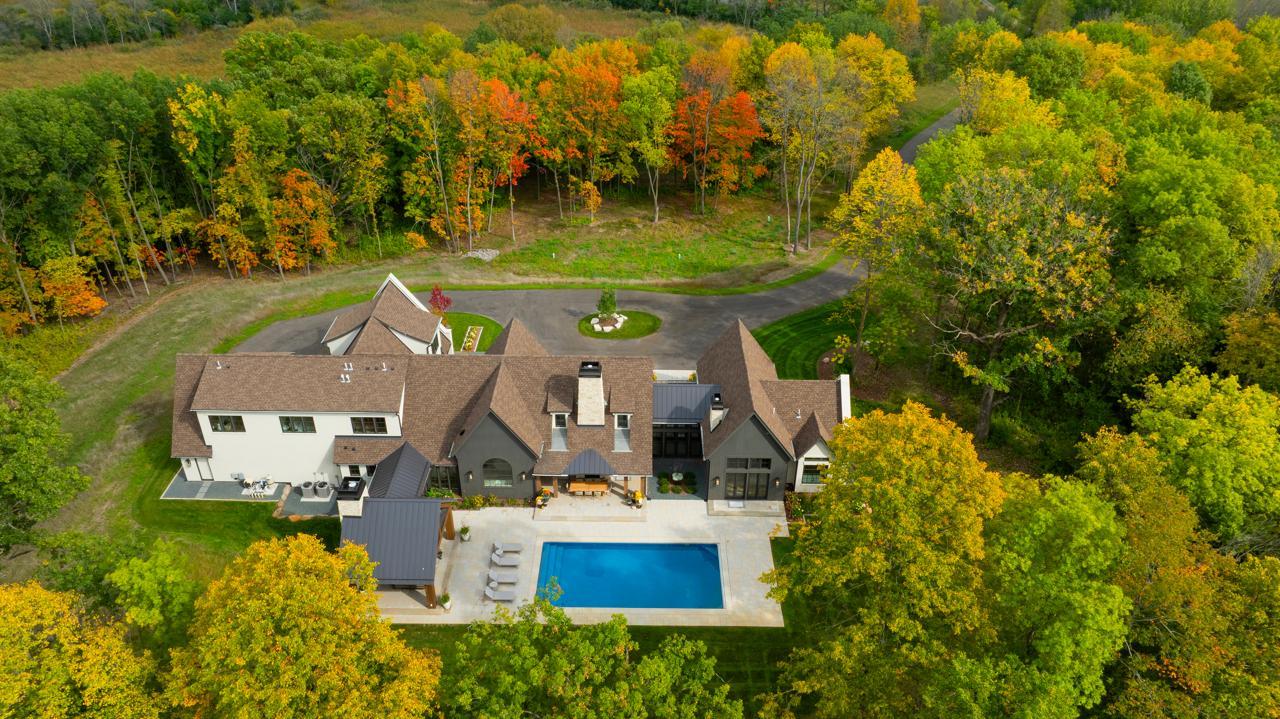 2295 Tamarack Drive
