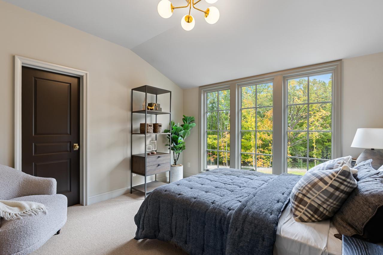 2295 Tamarack Drive