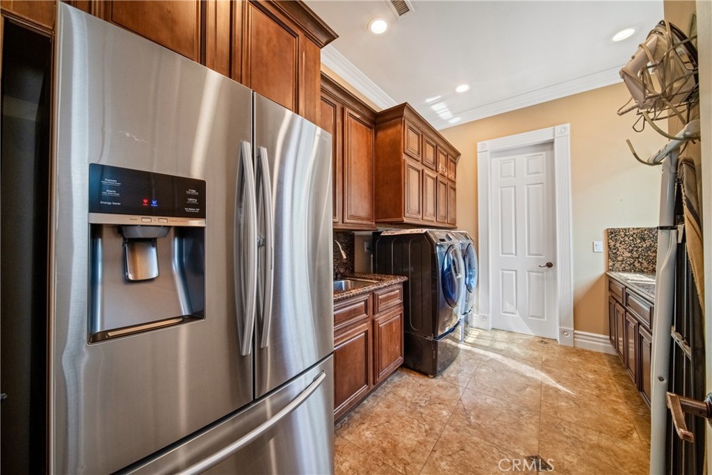 24925 Franklin Street