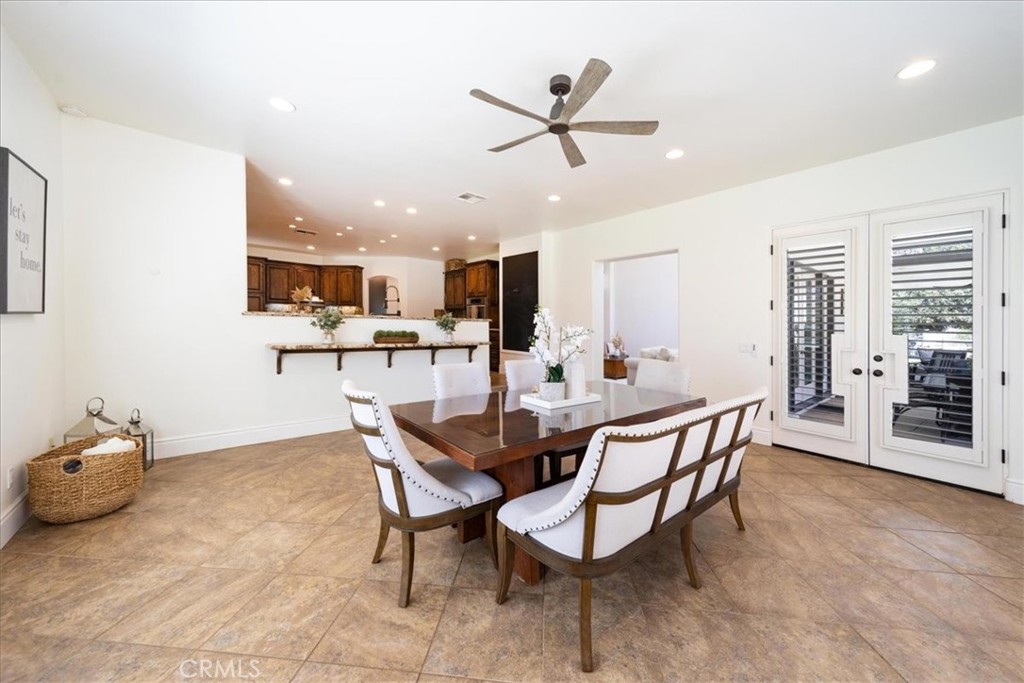 37626 Avenida La Cresta