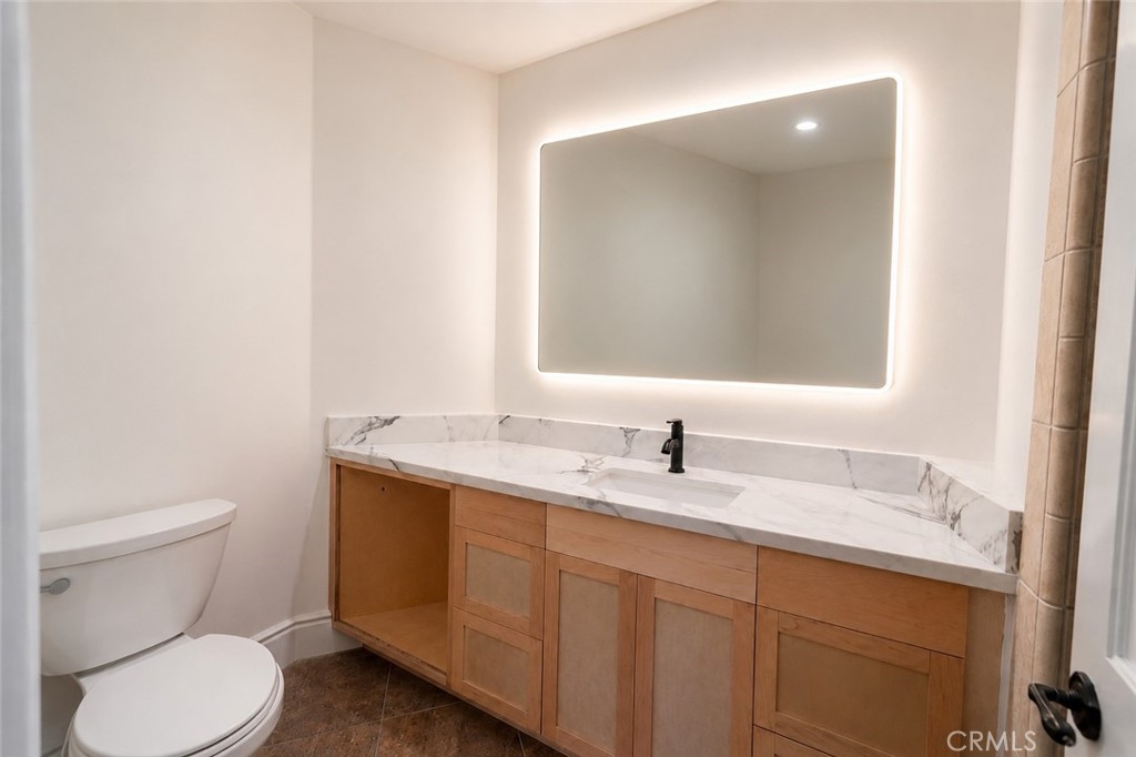 37626 Avenida La Cresta