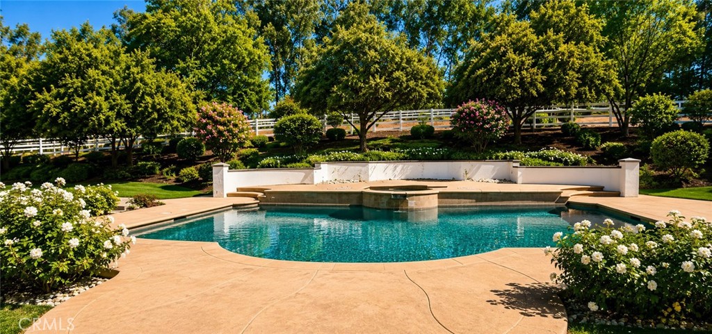 37626 Avenida La Cresta