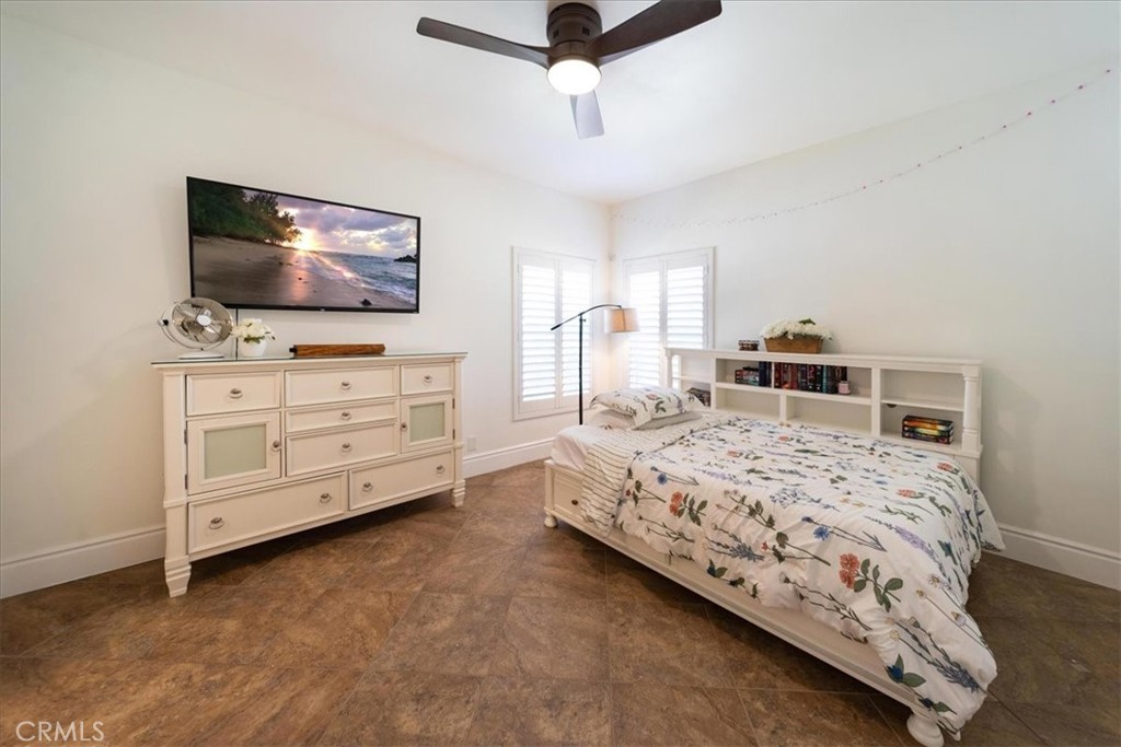 37626 Avenida La Cresta