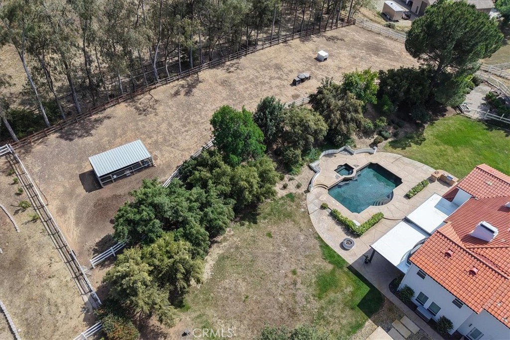 37626 Avenida La Cresta