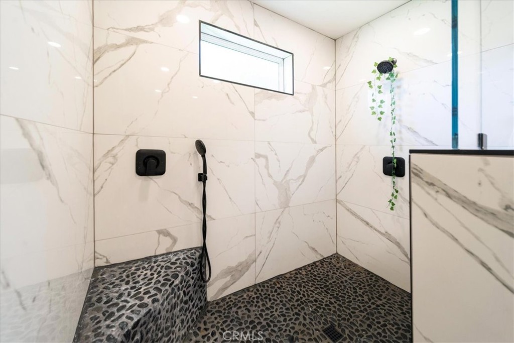 37626 Avenida La Cresta