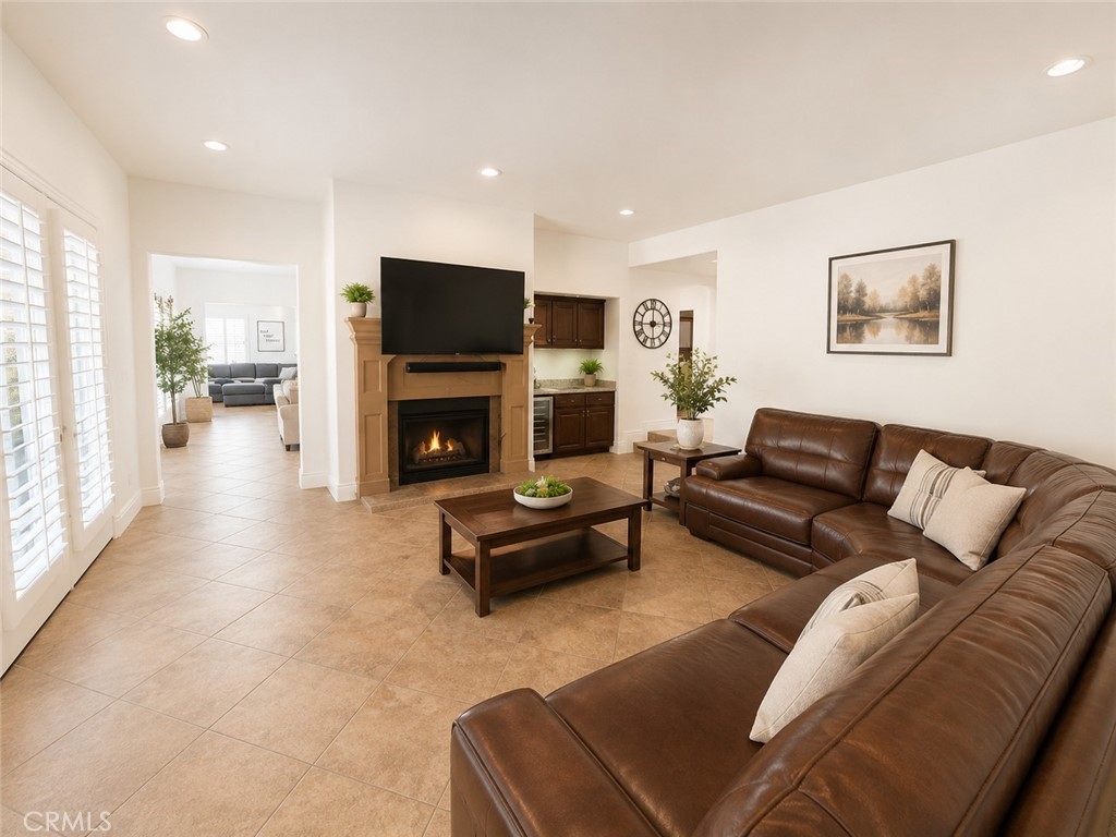 37626 Avenida La Cresta
