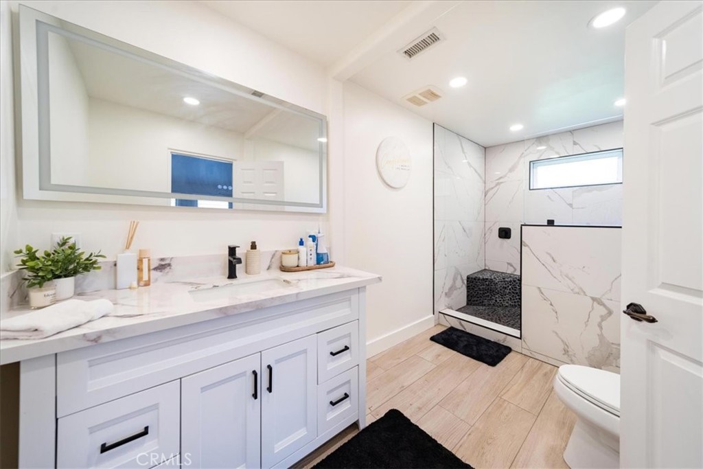 37626 Avenida La Cresta