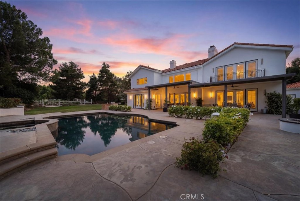 37626 Avenida La Cresta