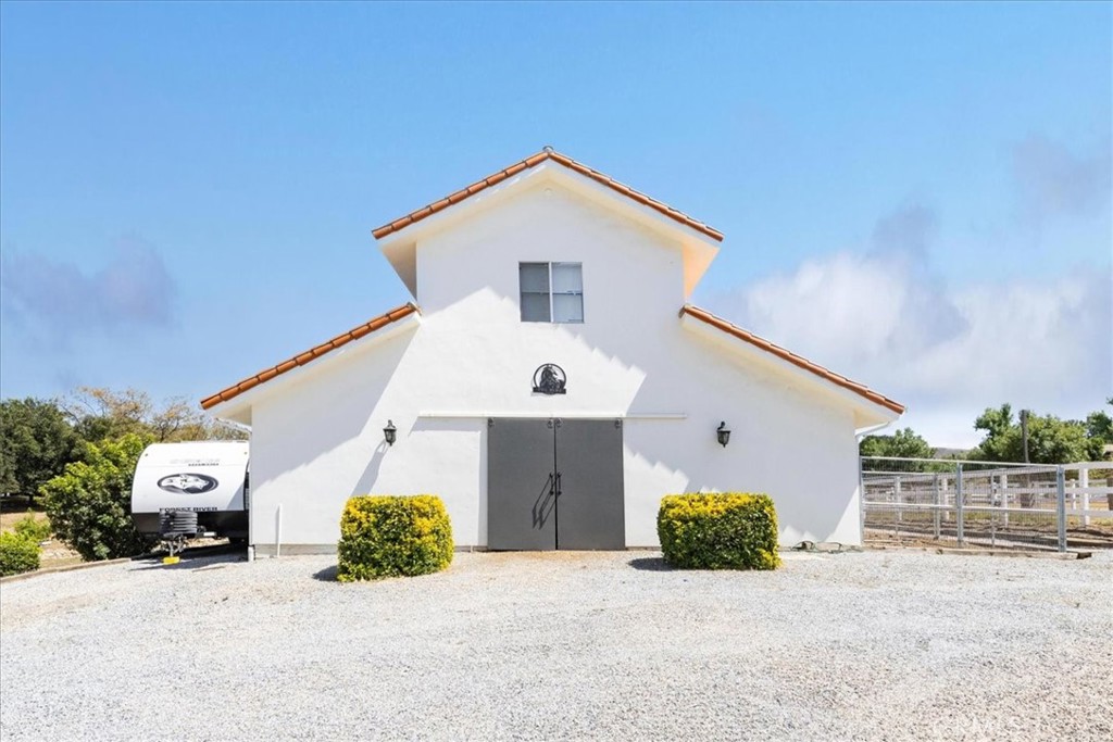 37626 Avenida La Cresta