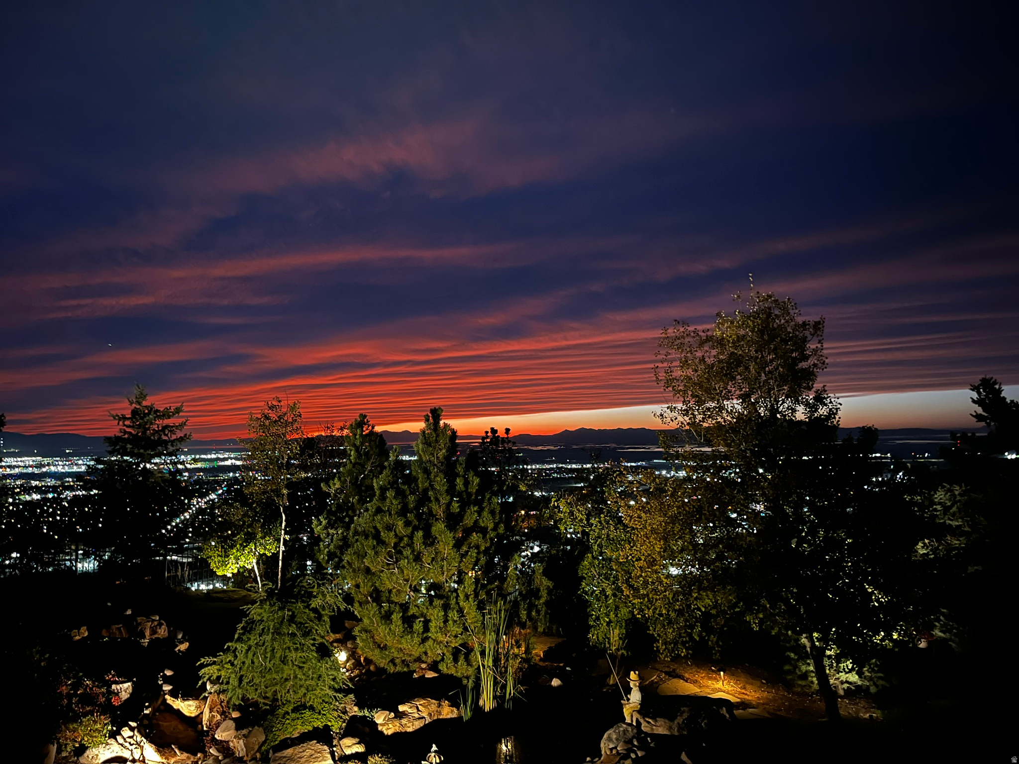 1107 N TWICKENHAM DR