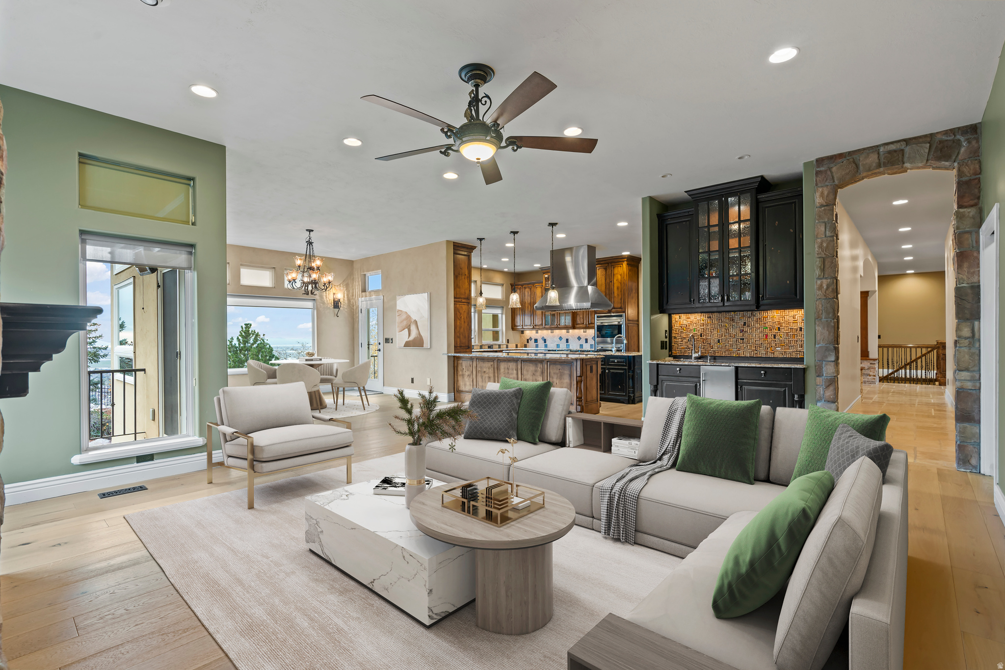 1107 N TWICKENHAM DR