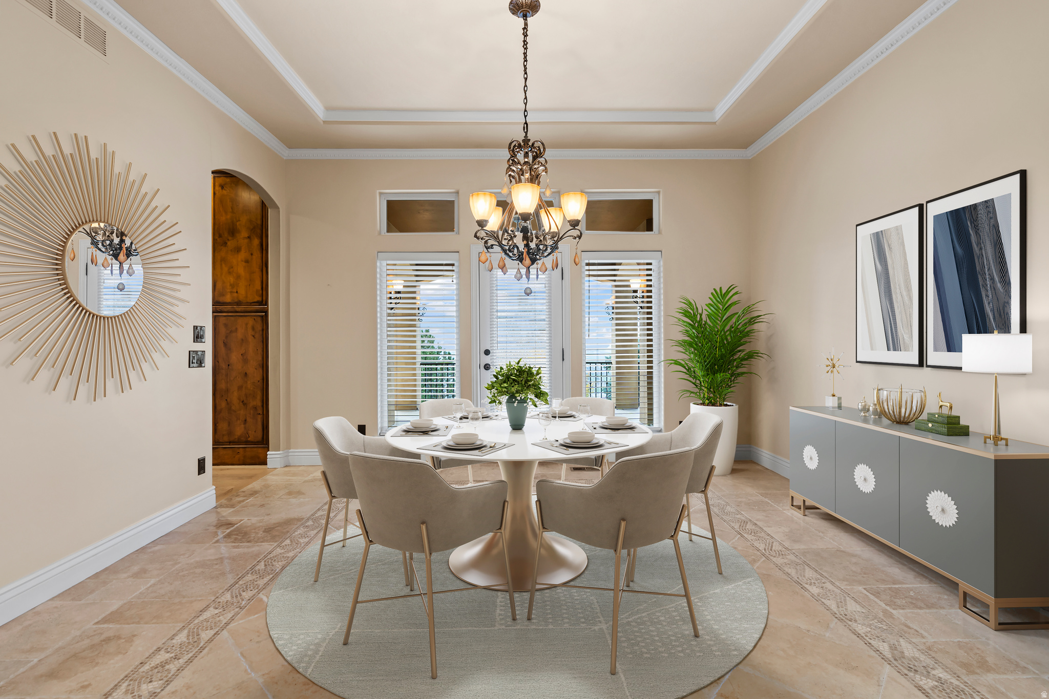 1107 N TWICKENHAM DR