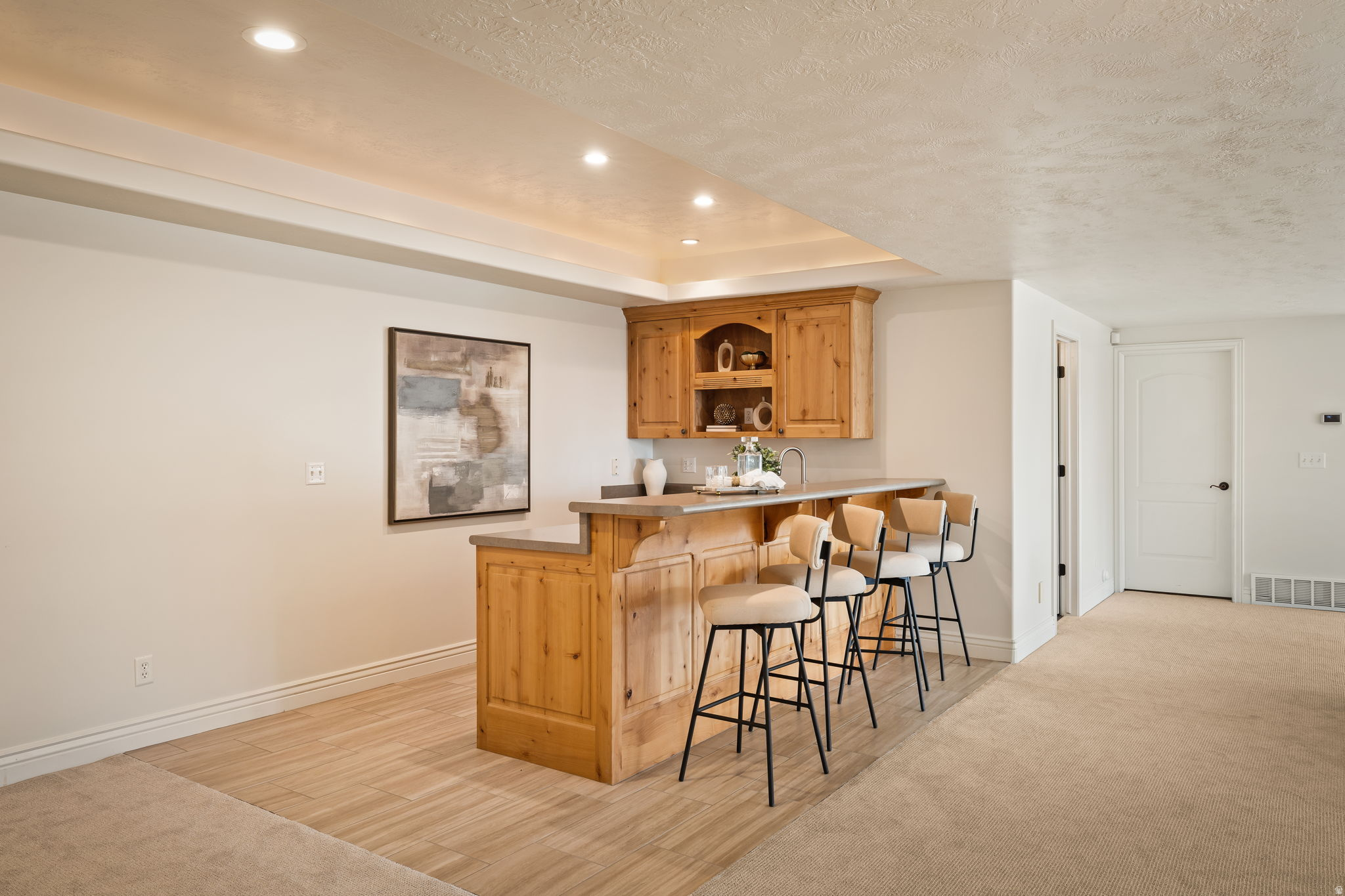 1107 N TWICKENHAM DR
