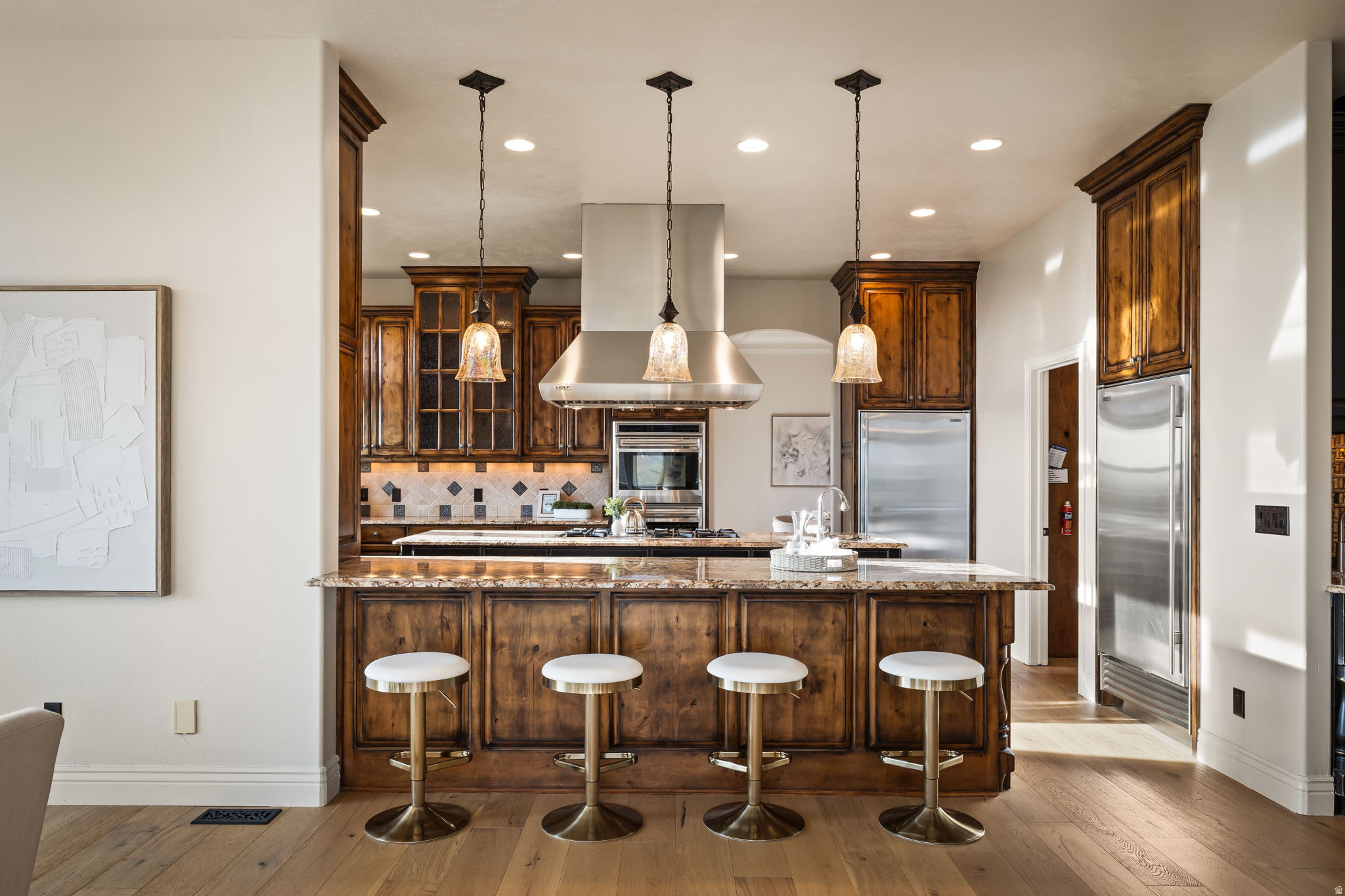 1107 N TWICKENHAM DR