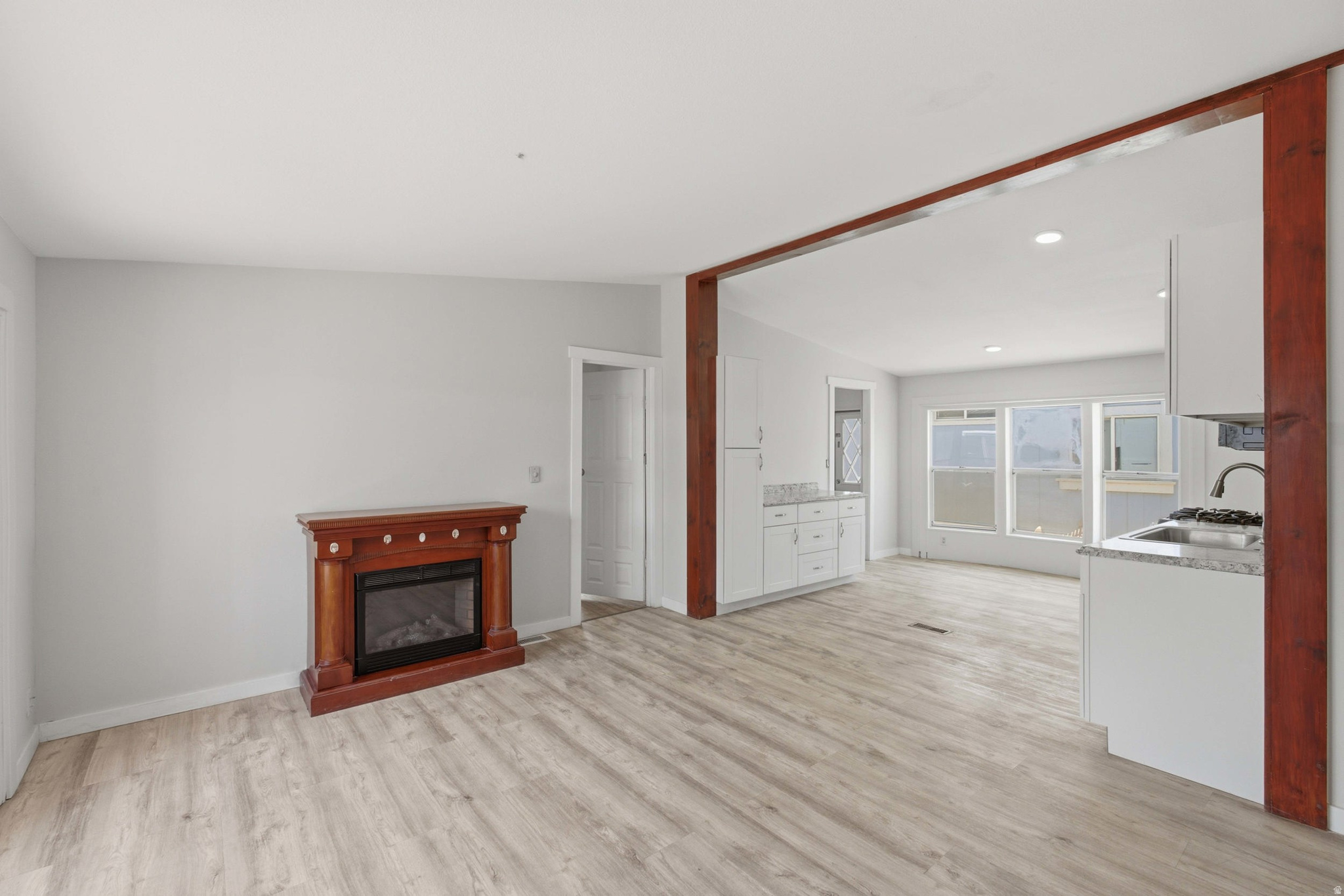 1137 W SIERRA VISTA ST #205