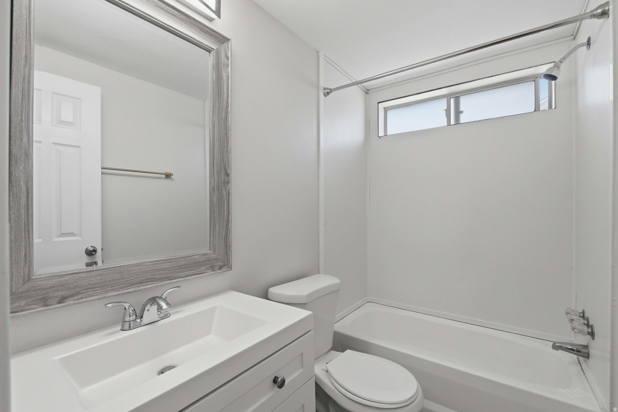 1137 W SIERRA VISTA ST #205