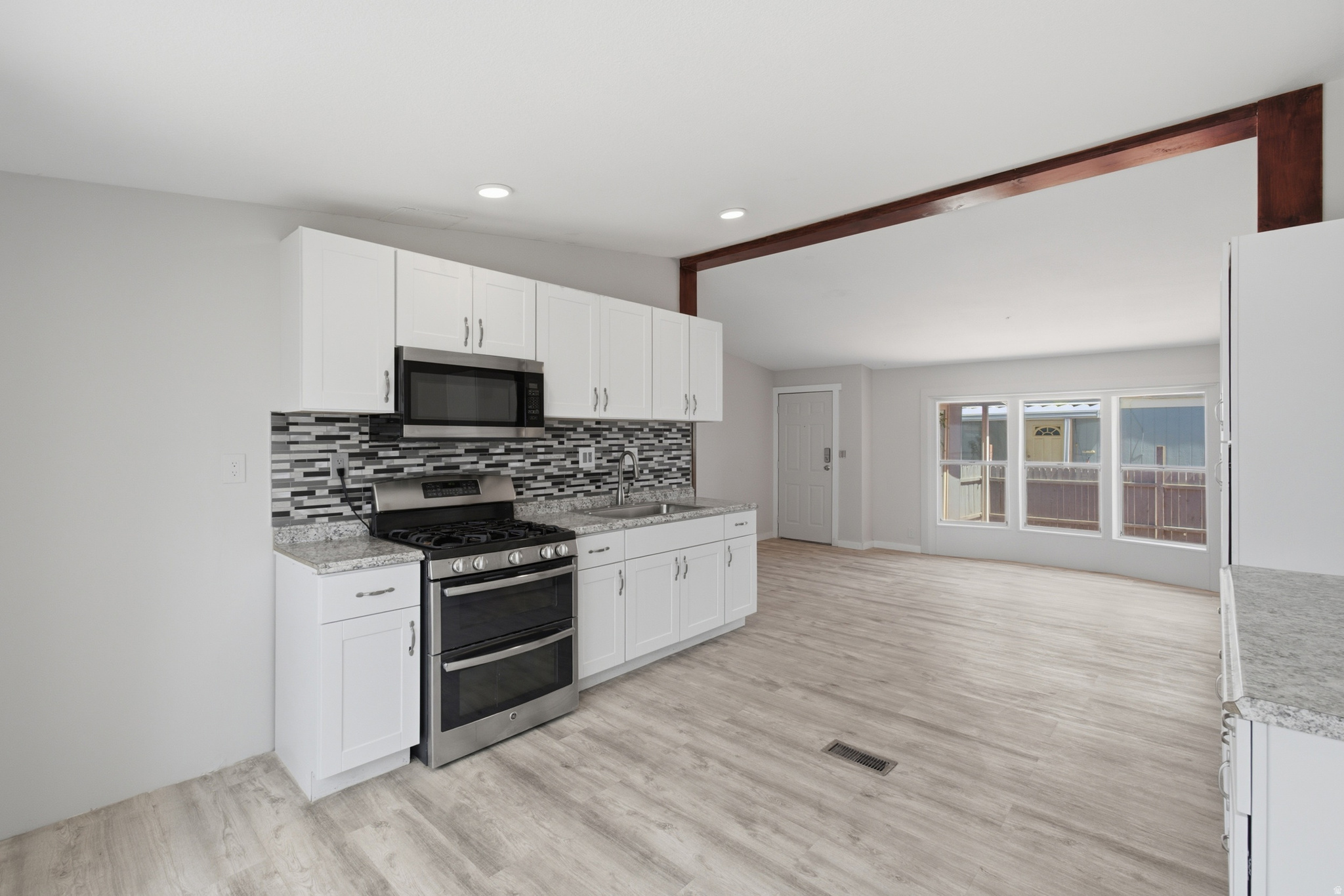 1137 W SIERRA VISTA ST #205