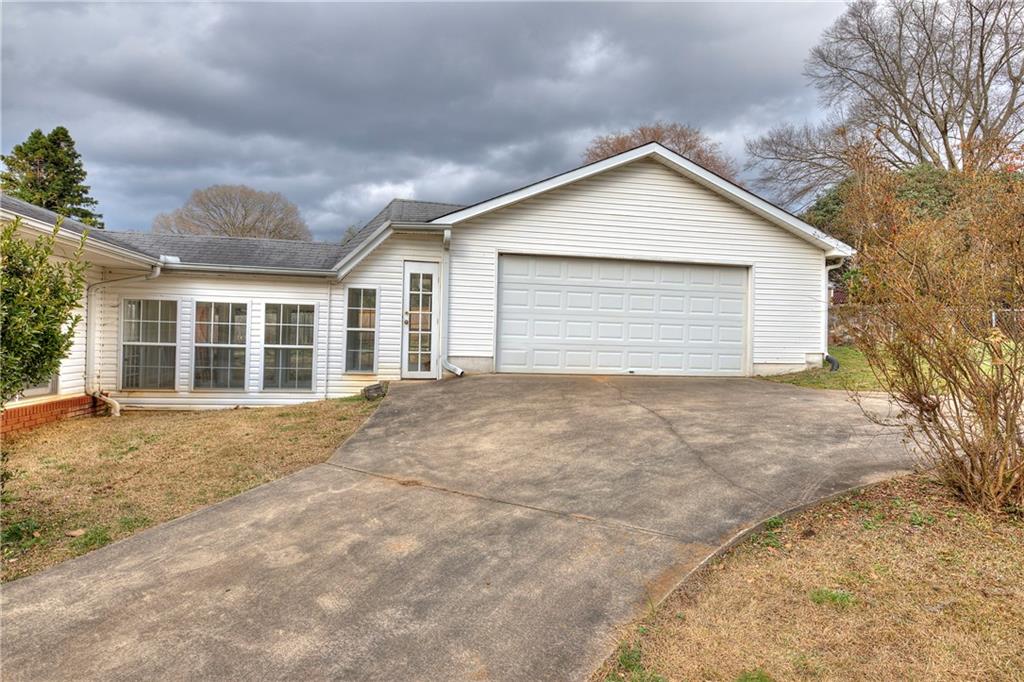 117 DAVIS Drive