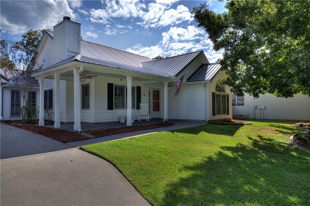 44 WOODHAVEN Court SW
