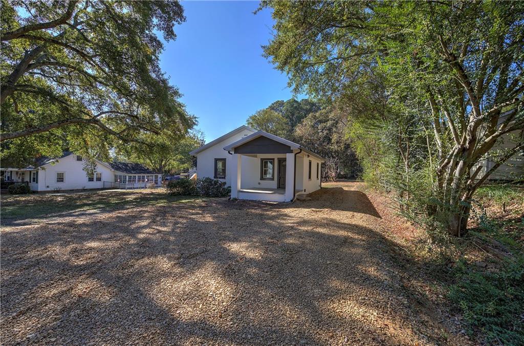 18 GRASSDALE Road