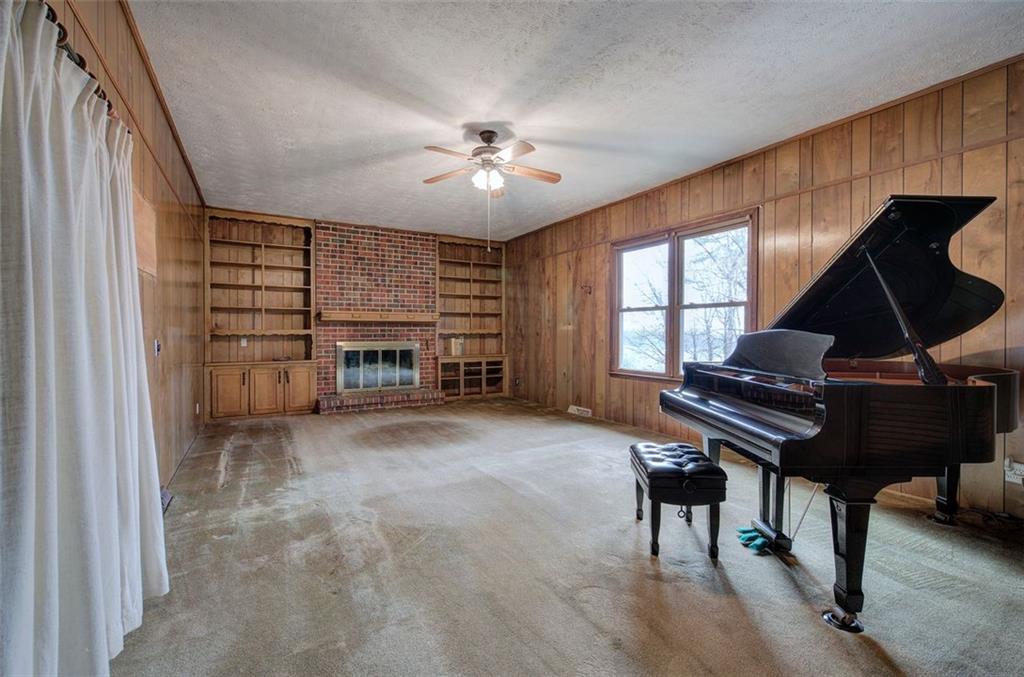 1 RIDGE Way