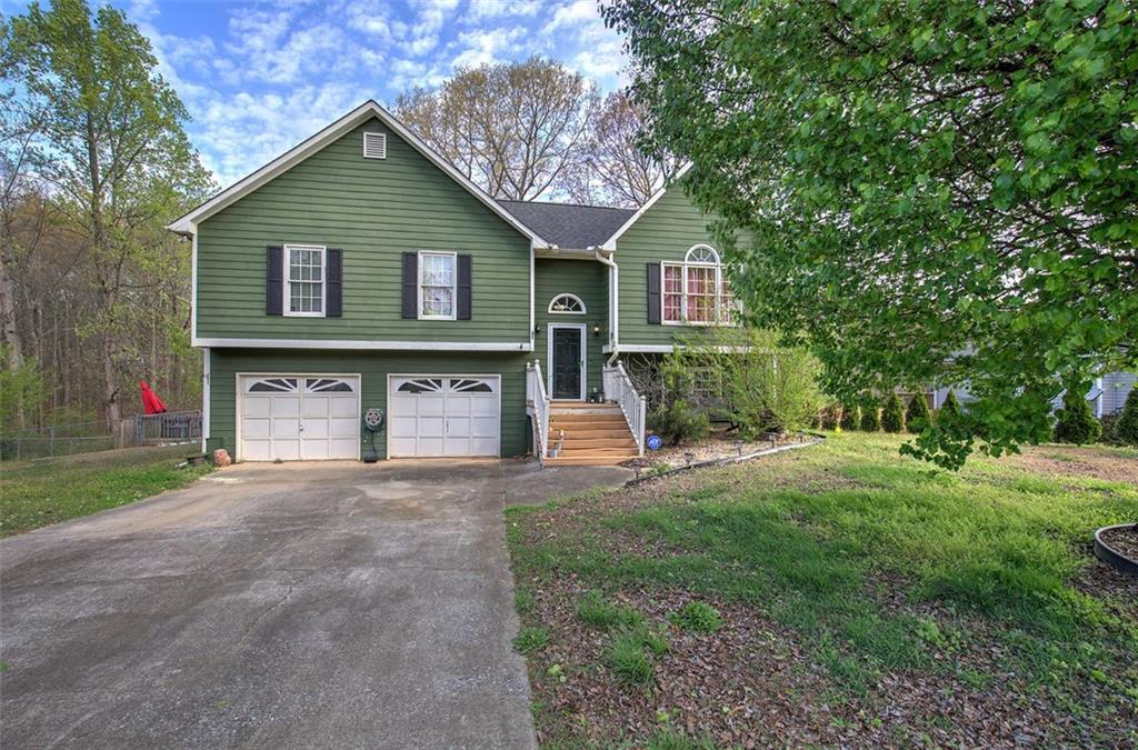 110 AUSTIN Lane