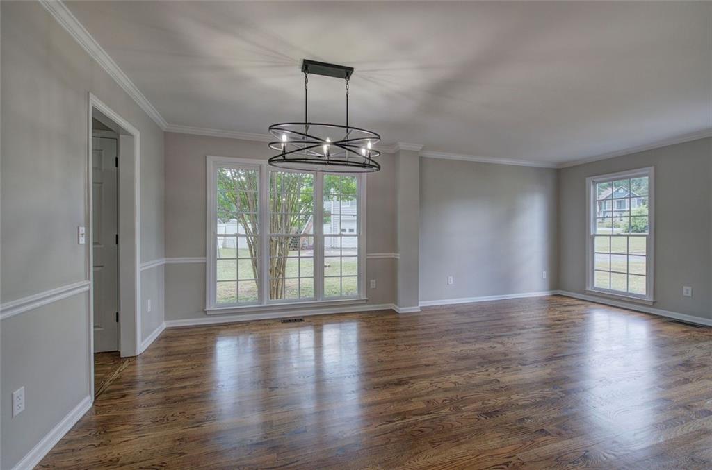23 FOXHOUND Way SW