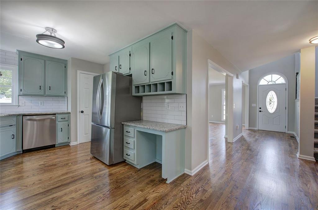 23 FOXHOUND Way SW