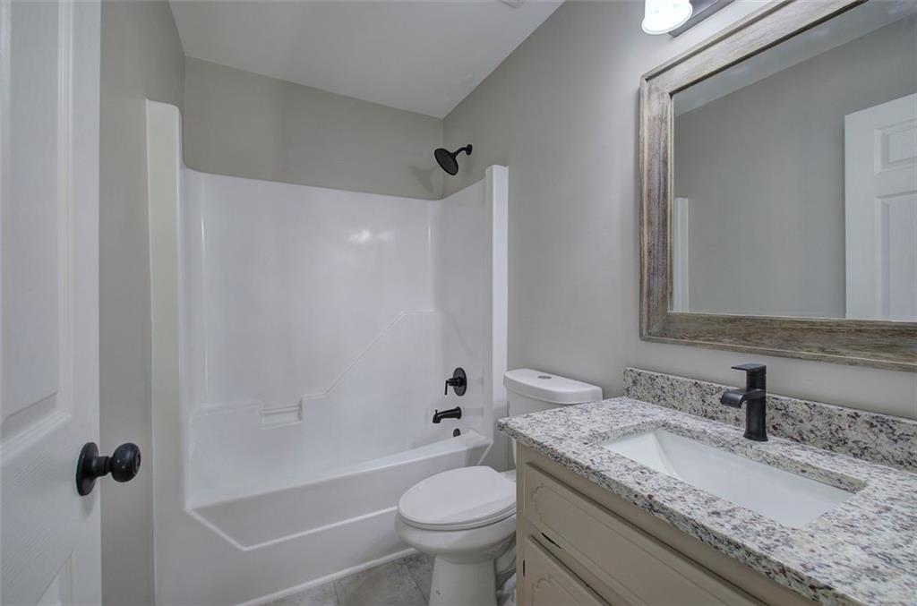 23 FOXHOUND Way SW