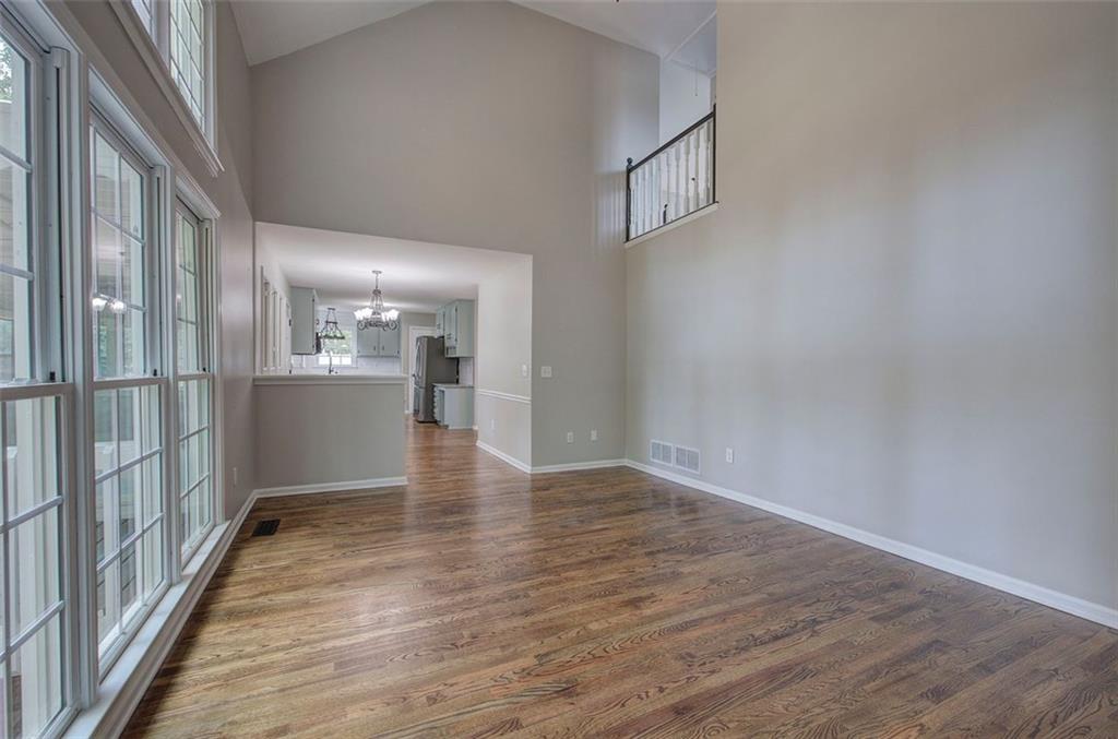 23 FOXHOUND Way SW