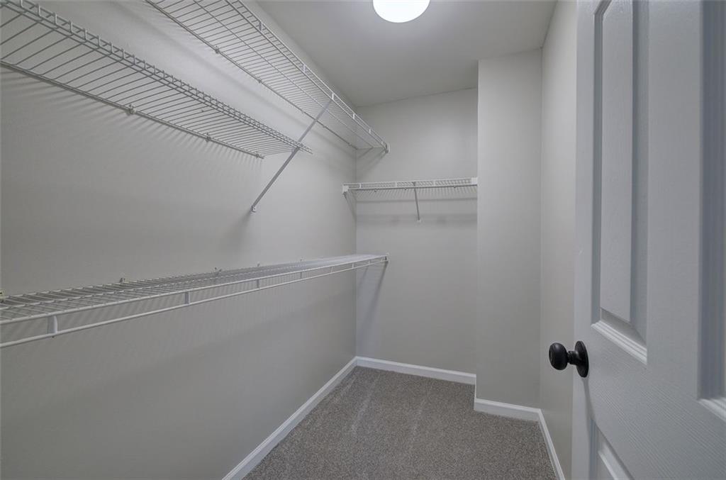 23 FOXHOUND Way SW