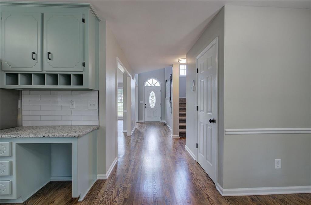 23 FOXHOUND Way SW
