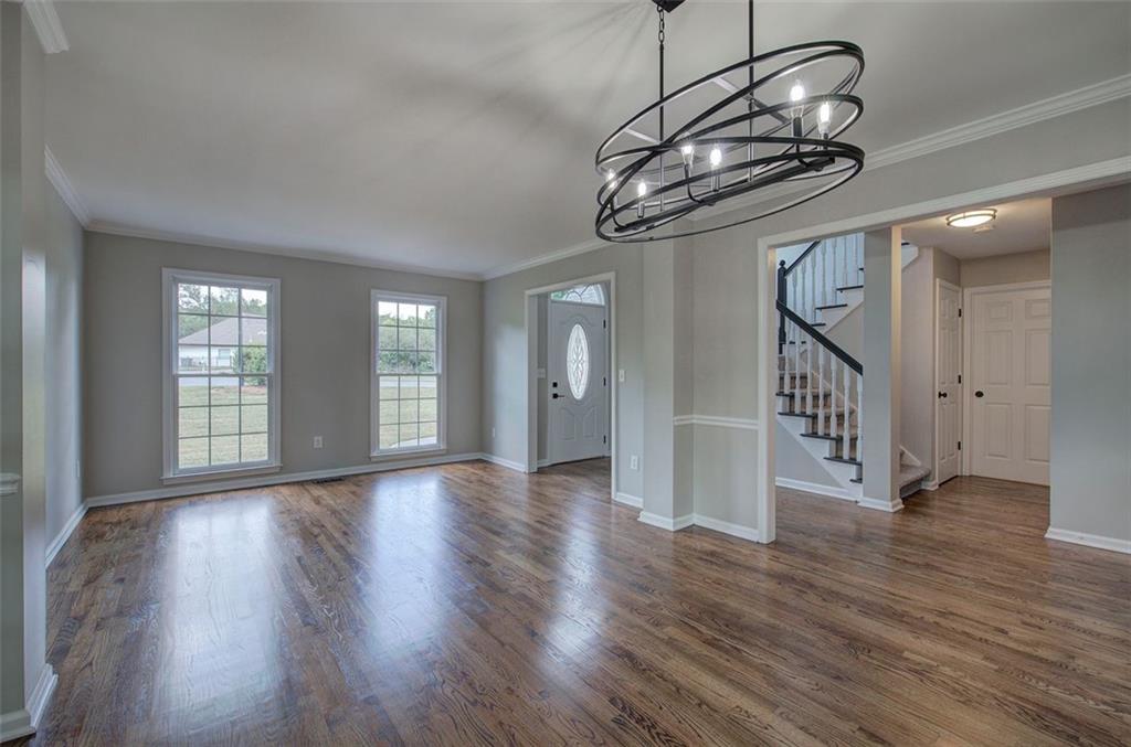 23 FOXHOUND Way SW