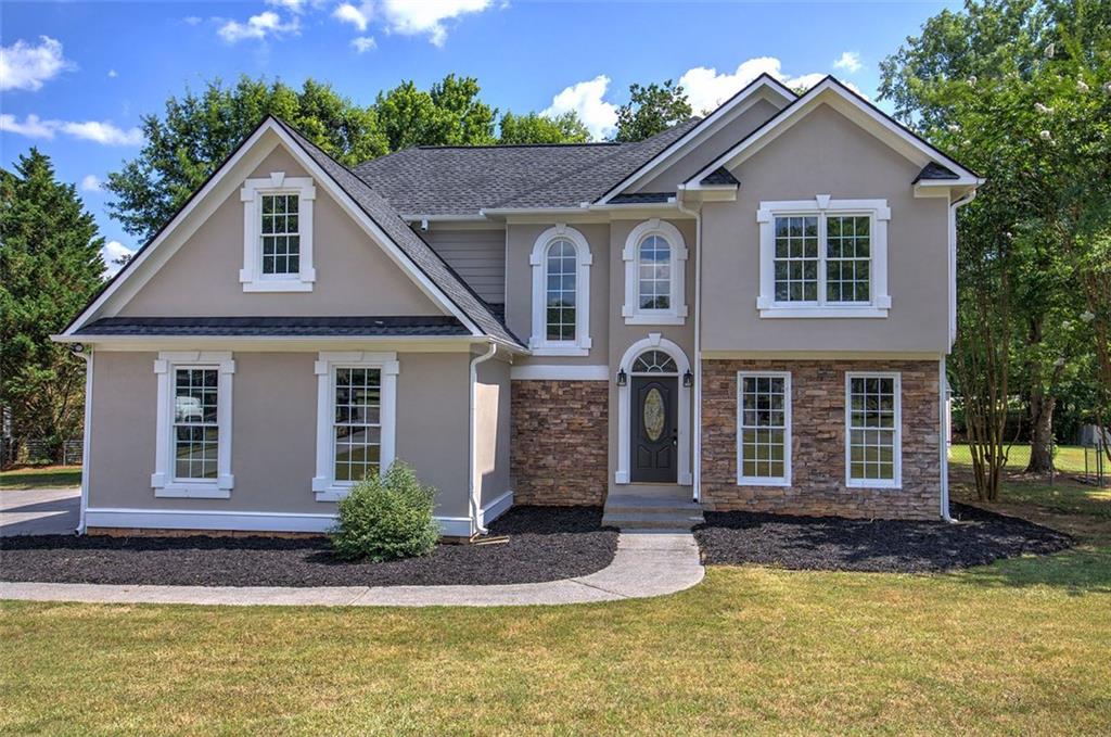 23 FOXHOUND Way SW