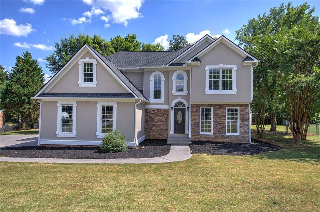 23 FOXHOUND Way SW