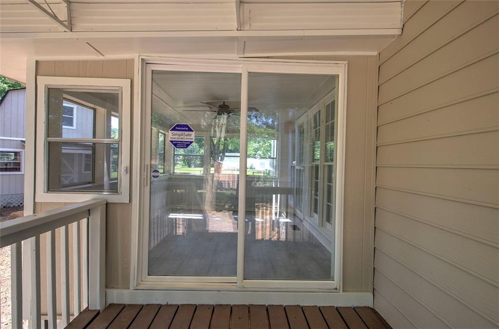 23 FOXHOUND Way SW