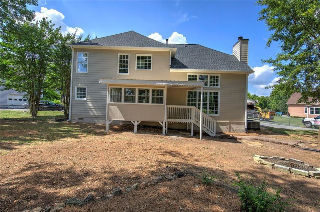 23 FOXHOUND Way SW