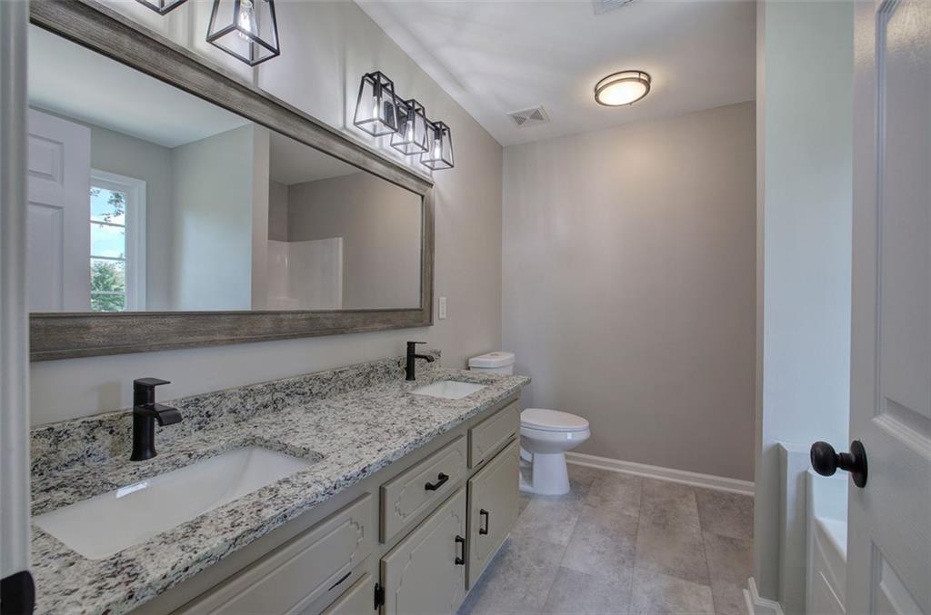23 FOXHOUND Way SW