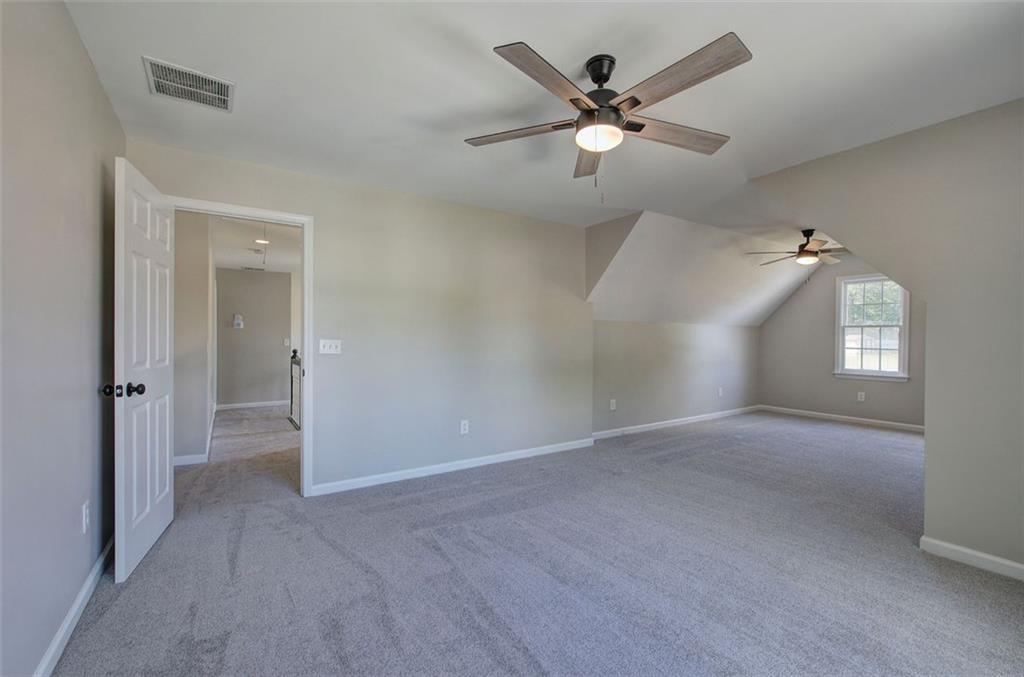 23 FOXHOUND Way SW