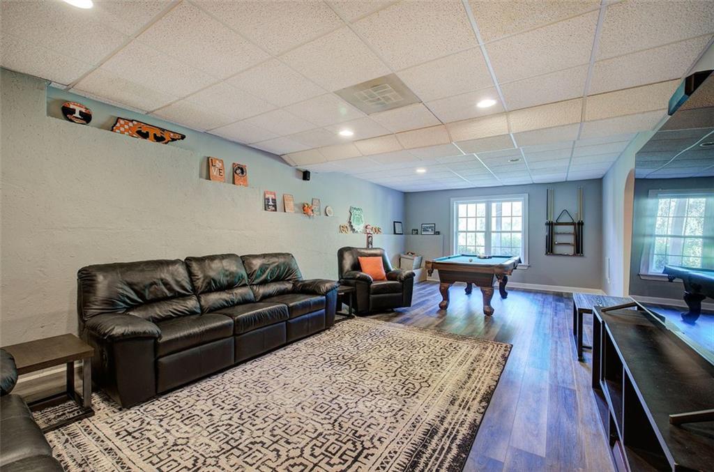 261 HARDWOOD Court